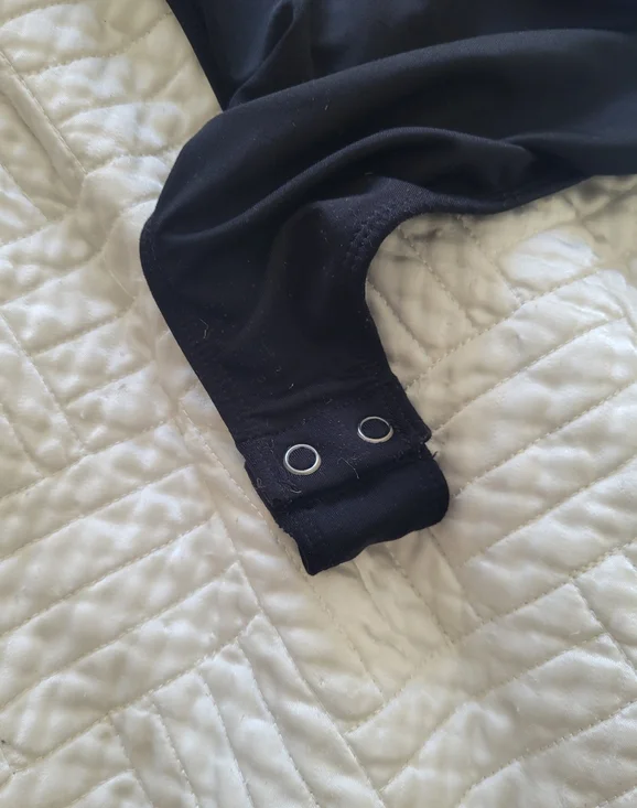 EXRESS Body Contour Ruched Black Bodysuit XS V Neck Sculpting Minimalist - Picture 5 of 7